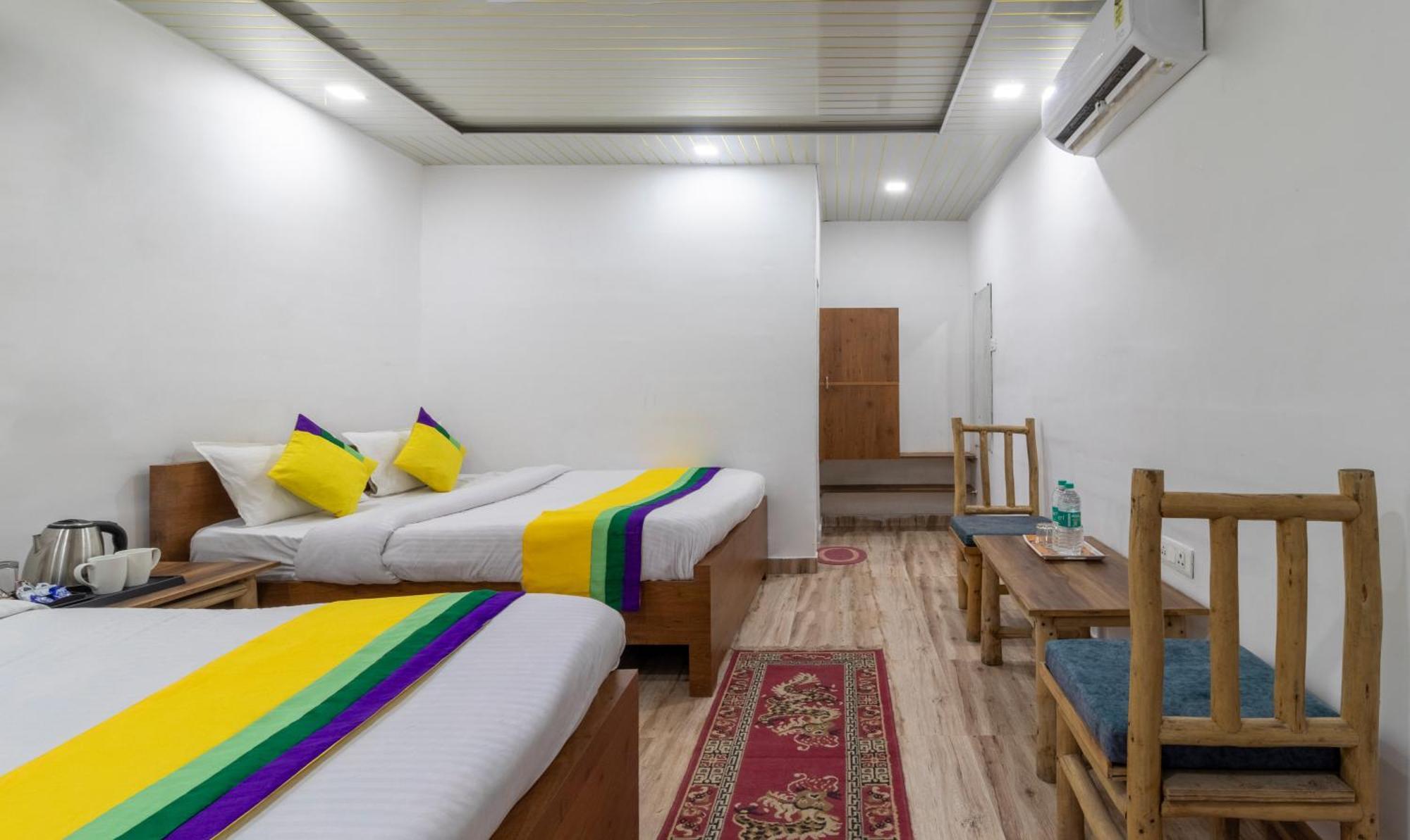 Itsy Hotels Paddler Zone With Bungee Jumping Shivpuri  Экстерьер фото